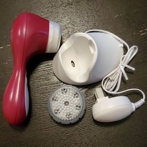 CLARISONIC PLUS
